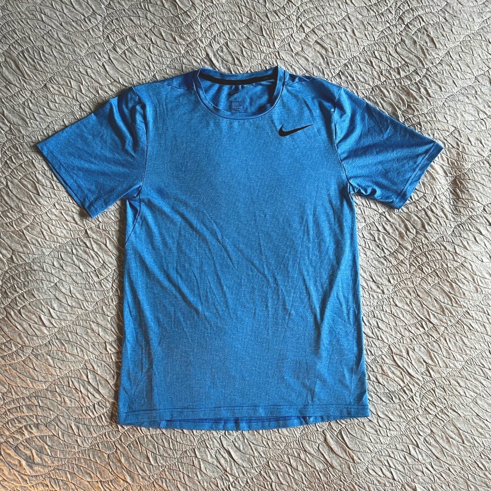 Men's Nike t-shirt - size S